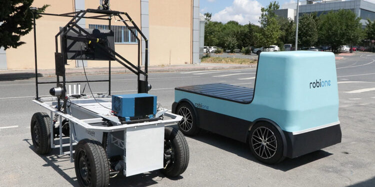Şehir içi araç trafiğinde kullanılabilecek Türk robotlar ürettik