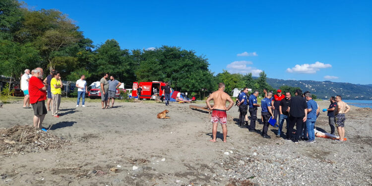 Serinlemek için girdiği denizde boğuldu