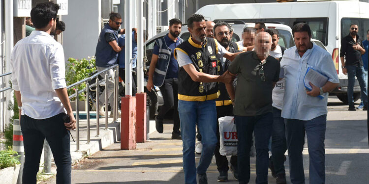 Sevenler çetesi operasyonunda 6 tutuklama