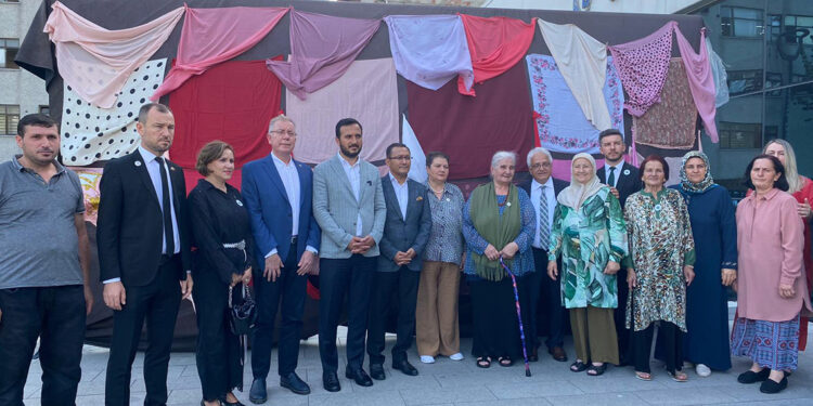 Srebrenitsa Katliamı’nda ölenler Bağcılar’da anıldı