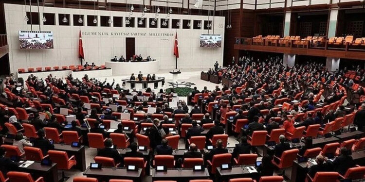 TBMM olağanüstü toplandı