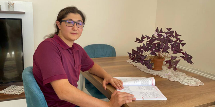 TYT birincisi Harun, bilgisayar mühendisi olmak istiyor