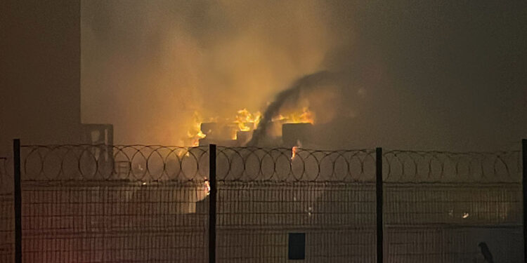 Tekirdağ'da kağıt fabrikasında yangın