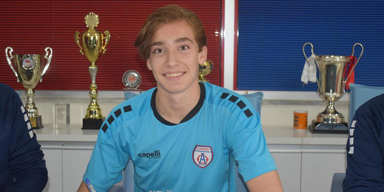 Trabzonspor, Onuralp Çevikkan'ı transfer etti