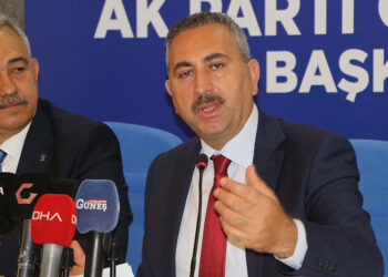 Türkiye'de ciddi manada muhalefet sorunu var