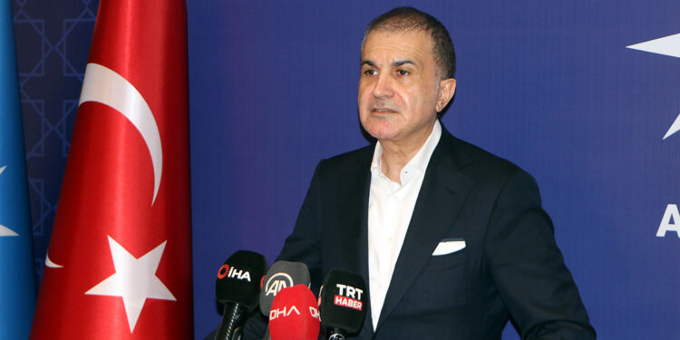 Türkiye'yi sömürgeci ülkelerle yan yana getiren yaklaşımı kınıyoruz