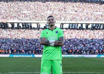 Uğurcan Çakır’dan genç oyunculara destek