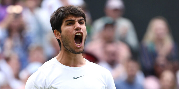 Carlos Alcaraz Wimbledon'da şampiyon oldu