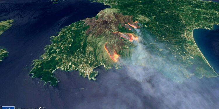 Yunanistan'da iki haftada 667 orman yangını çıktı