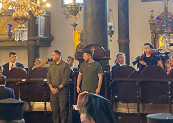 Zelenski Fener Rum Ortodoks Patrikhanesi'ni ziyaret etti