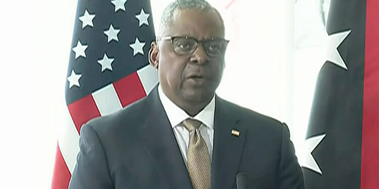 Lloyd Austin Papua Yeni Gine Başbakanı ile görüştü