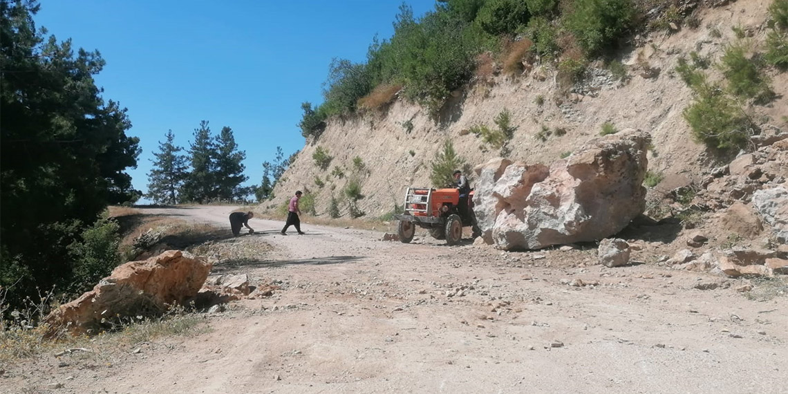 Kozan'da 17 artçı deprem meydana geldi