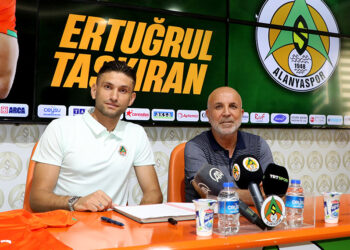 Alanyaspor kaleci Ertuğrul Taşkıran ile anlaştı