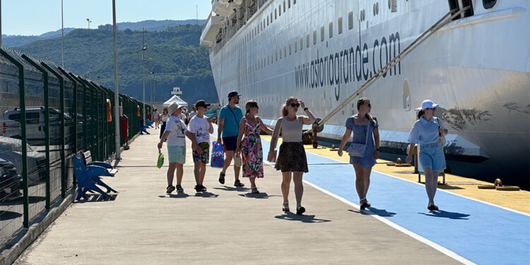 Amasra'ya kruvaziyer ile 1 yılda 18 bin 160 Rus turist geldi