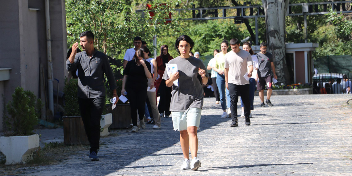 2023 KPSS'nin ilk oturumu başladı