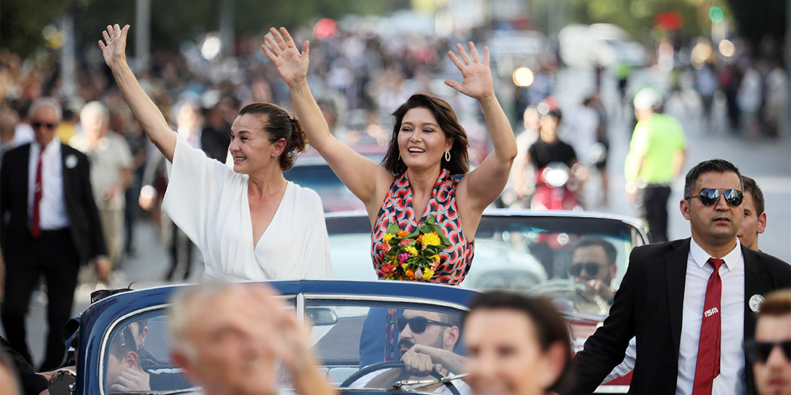 Altın Portakal'da jüri başkanı Demet Akbağ olacak