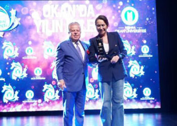 Altın Portakal'da jüri başkanı Demet Akbağ olacak