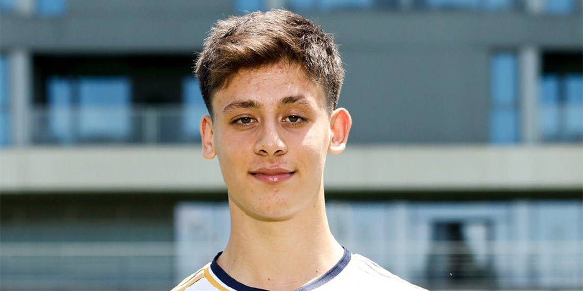 Fraport Tav Antalyaspor Futbol Sorumlusu Nuri Şahin, "Arda Güler'in Real Madrid'de tutunacağından eminim, Arda çok çok büyük bir yetenek. Çok büyük bir futbolcu" dedi.