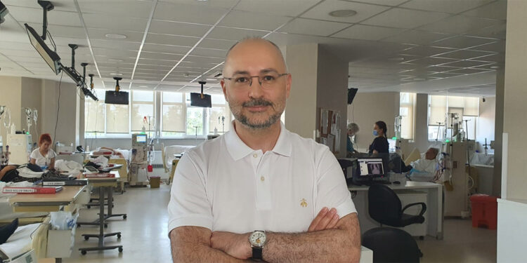 Kavurucu sıcaklar böbreklerde taş mevsimini açtı