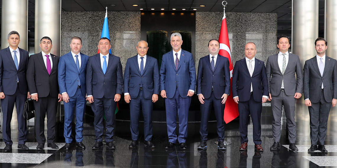 Bakan Bolat, Azerbaycan Ekonomi Bakanı ile görüştü