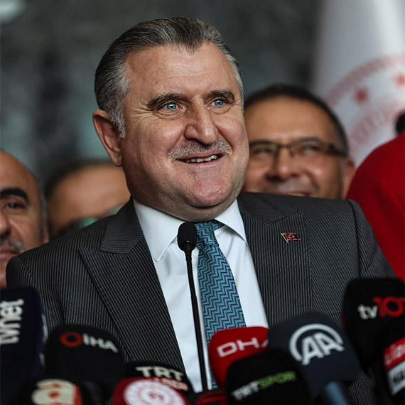 Gençlik ve Spor Bakanı Dr. Osman Aşkın Bak, milli sporcuların Polonya’da düzenlenen 3'üncü Avrupa Oyunları'nda elde ettiği sonucu “Gurur duyulacak bir tablo” olarak değerlendirirken, elde edilen bu başarının önümüzdeki süreçte başta 2024 Paris Olimpiyat Oyunları olmak üzere artarak devam edeceğine inandığını ifade etti.