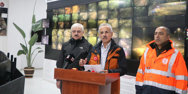 Selden kapanan 14 yol açıldı