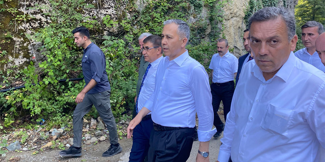 Bakan Yerlikaya orman yangınlarının nedenlerini açıkladı