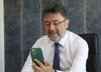 Bakan Yumaklı, LGS Türkiye 2'ncisi ile görüştü