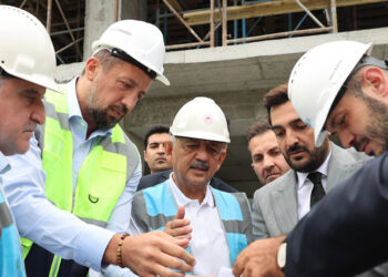 Abdi İpekçi Spor Kompleksi inşaatında inceleme