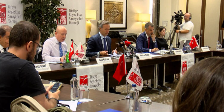 Beyaz eşya maliyeti hane gelirinin yüzde 7 ile 10'u arasında