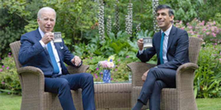 Joe Biden Rishi Sunak ile bir araya geldi