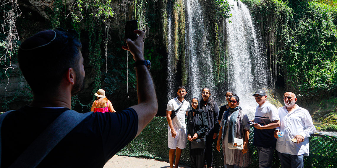 Düden Şelalesi'nde su seviyesi azaldı