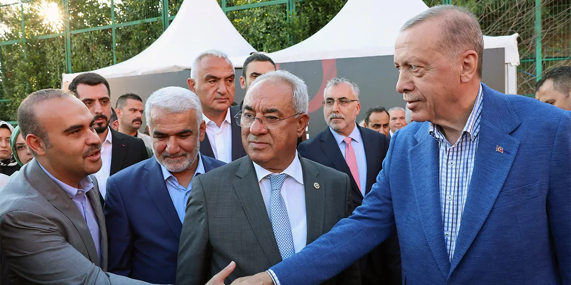 Cumhurbaşkanı recep tayyip erdoğan, "fetö'ye karşı tedbir alan devletlerin sayısı günden güne artıyor" dedi.