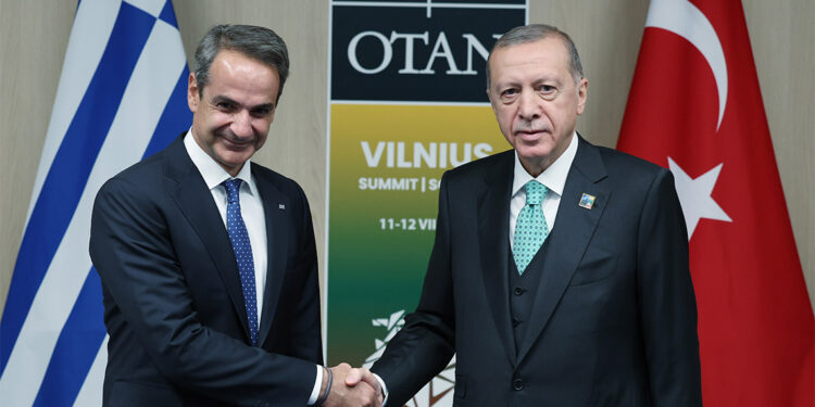 Erdoğan Yunanistan Başbakanı Miçotakis ile görüştü