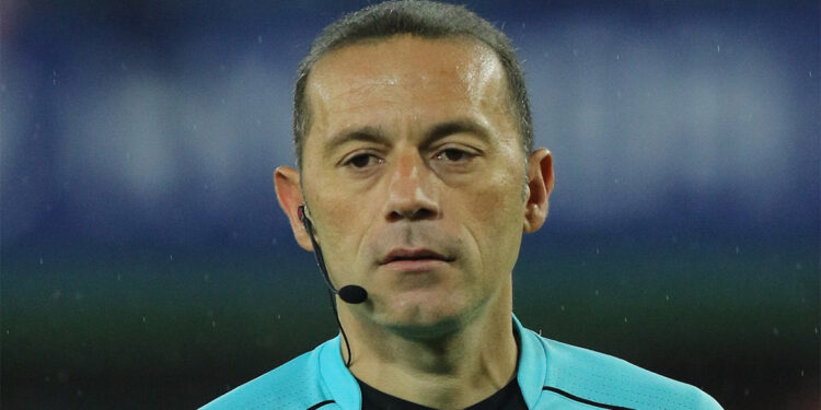 Cüneyt Çakır'a UEFA'dan görev