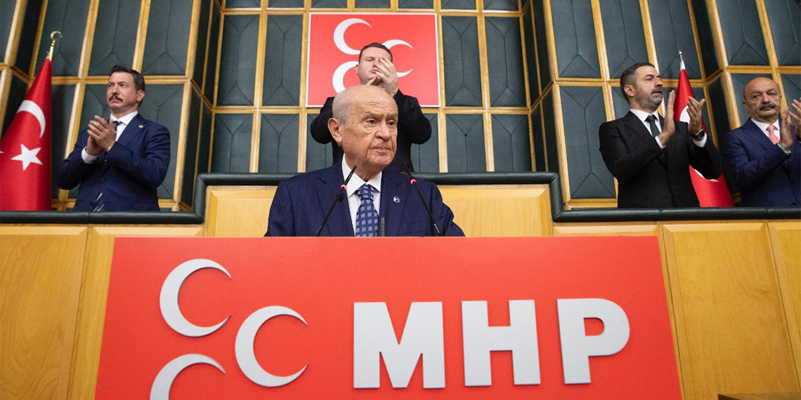 MHP Genel Başkanı Devlet Bahçeli, İsveç'in NATO'ya girişi ile ilgili, "Türk milleti İsveç'in şu hal ve görünümüyle NATO'ya girişine sıcak ve sempatik bakmamaktadır" dedi.