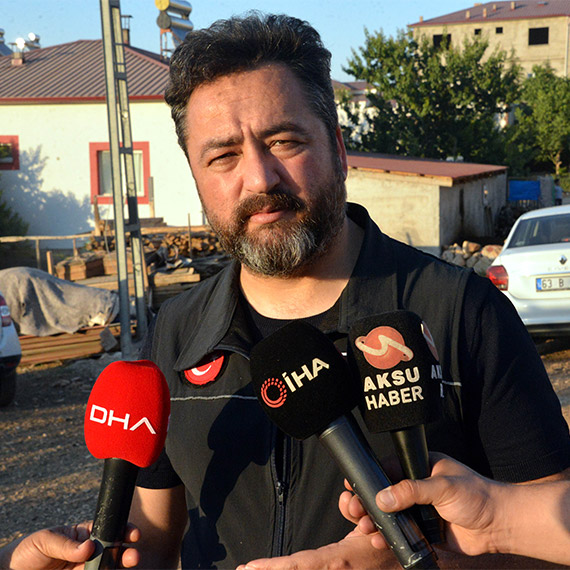 Elbistan'da orta hasarlı binalarla ilgili çalışma başlatıldı