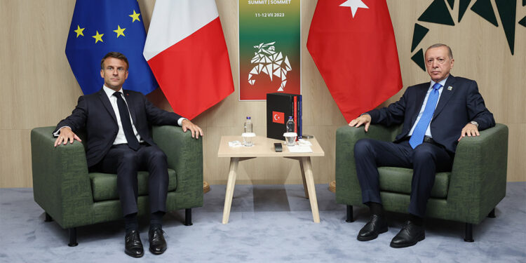Erdoğan Fransa Cumhurbaşkanı Macron ile görüştü
