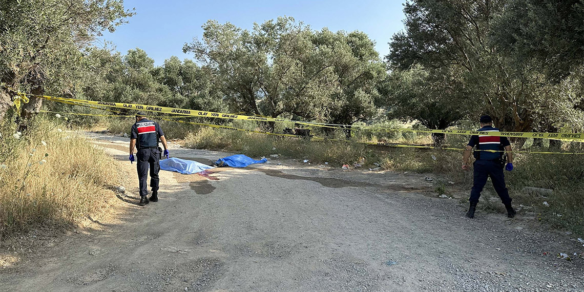 Eski eşini öldürüp intihar etti