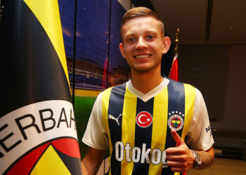 Fenerbahçe Sebastian Szymanski'yi kadrosuna kattı