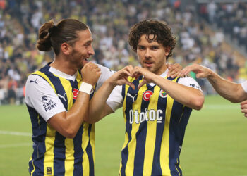 Fenerbahçe Zimbru maçında avantajı kaptı