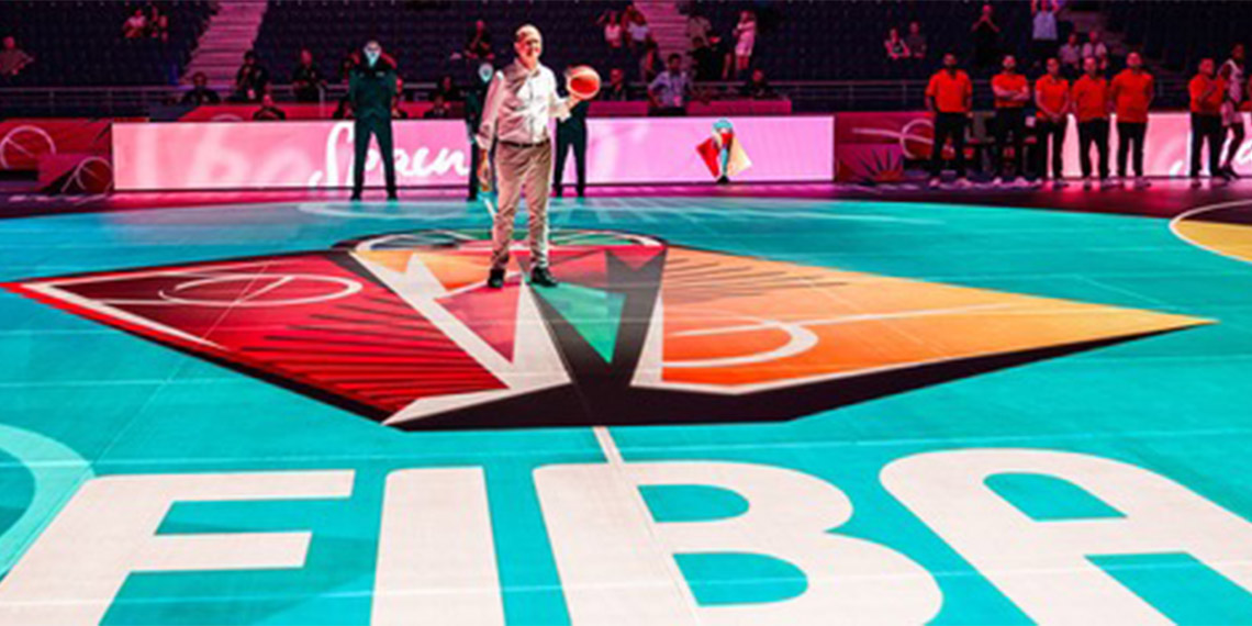FIBA ikinci kez cam zeminli sahayı kullandı