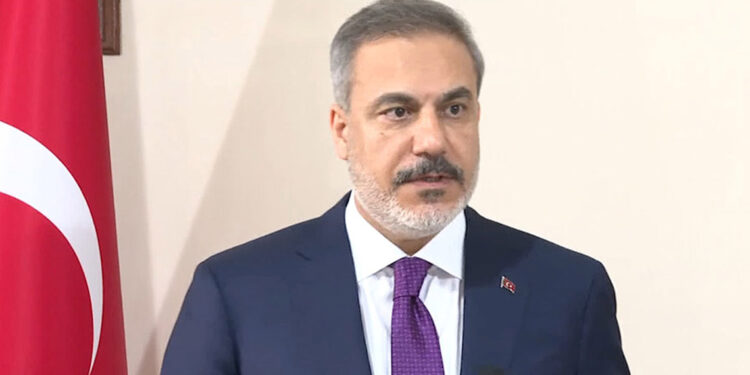 Gerçek yüzlerini görenlere karşı kumpas kurdular