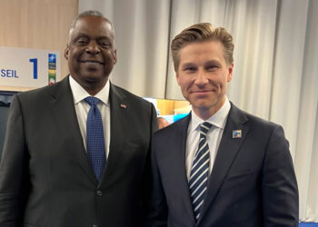 Finlandiya Savunma Bakanı Lloyd Austin ile görüştü
