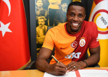 Galatasaray Wilfried Zaha ile anlaştı