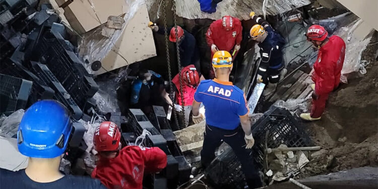 Giresun'da fabrikada göçük