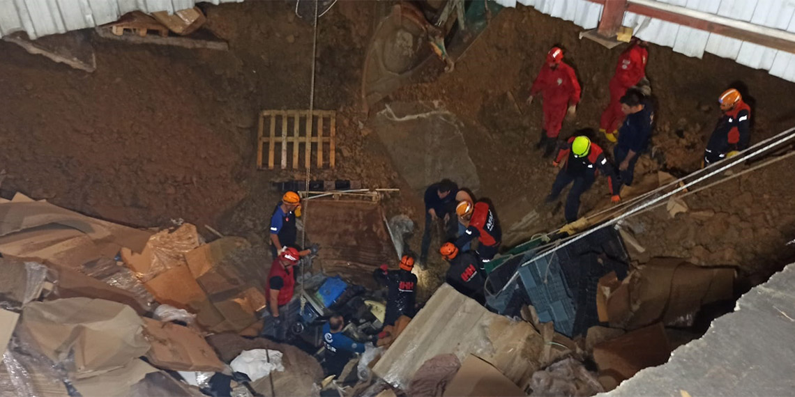 Giresun'da fabrikada göçük altında kalan işçiyle iletişim kesildi