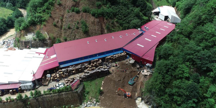 Giresun'da göçükte 1 işçinin öldüğü fabrikanın faaliyeti durduruldu
