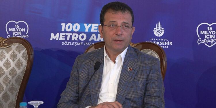 İmamoğlu, 100 yeni metro aracı imza törenine katıldı