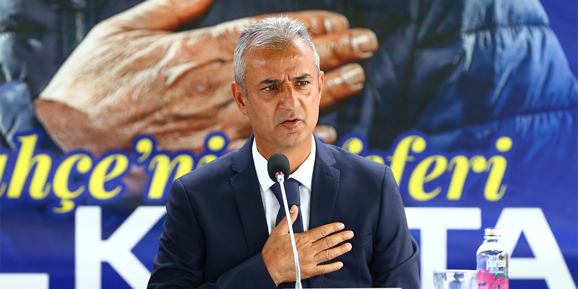 İsmail Kartal resmi sözleşmeyi imzaladı